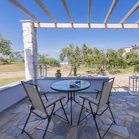 Terra Di Olive Apartment Потос Екстериор снимка