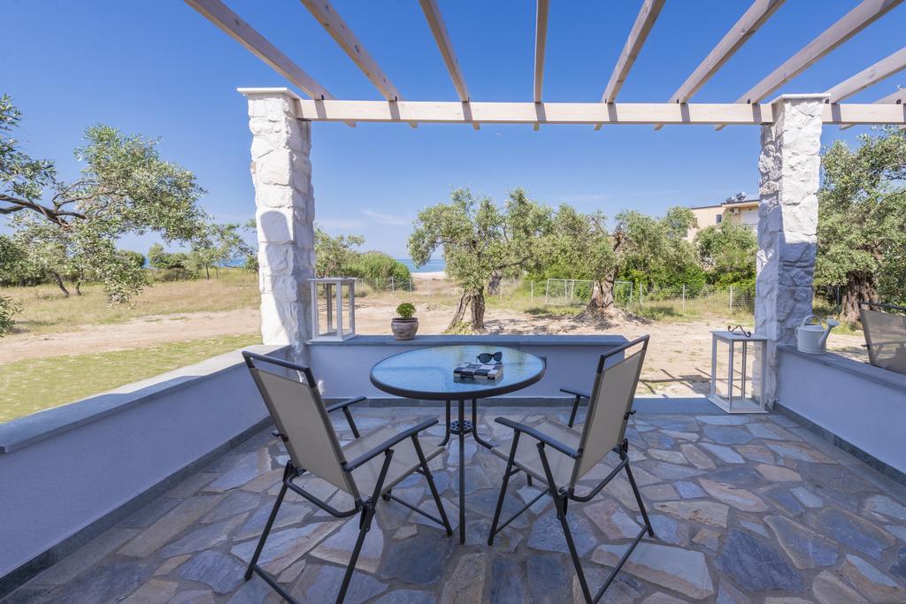 Terra Di Olive Apartment Потос Екстериор снимка