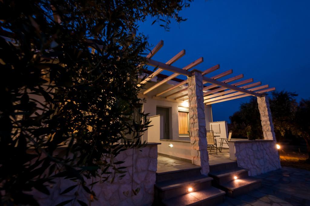 Terra Di Olive Apartment Потос Екстериор снимка