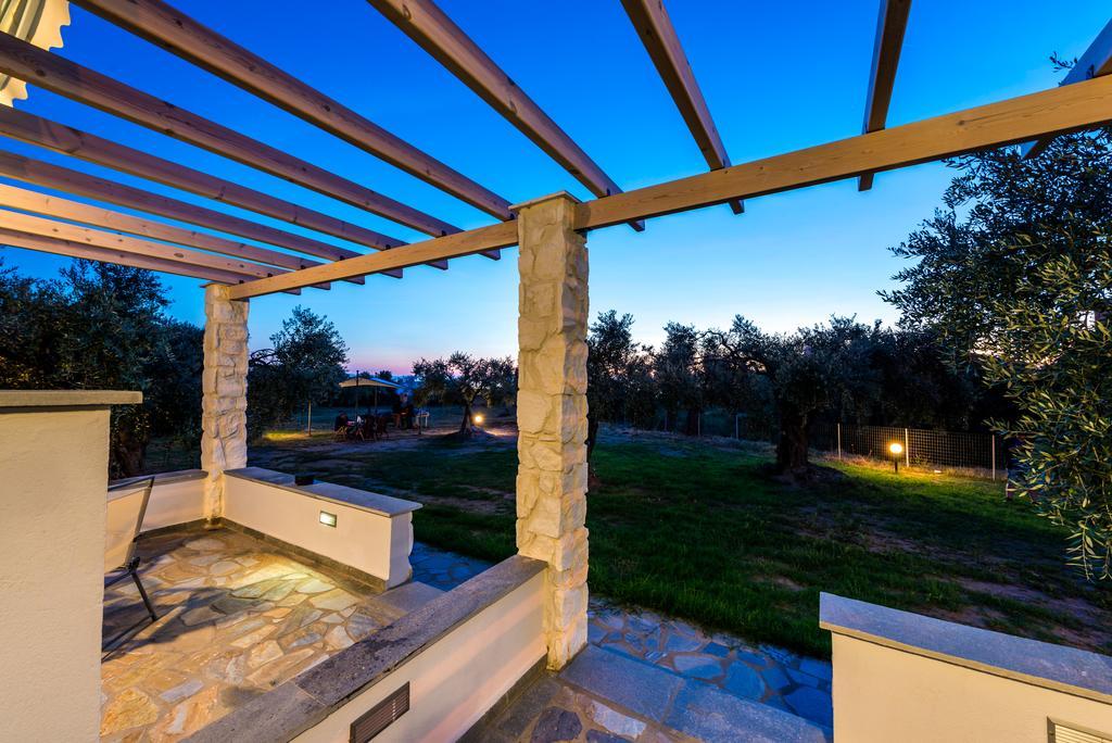 Terra Di Olive Apartment Потос Екстериор снимка